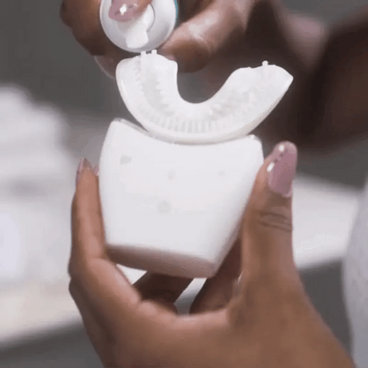 Apply toothpaste