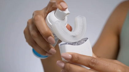 Apply toothpaste